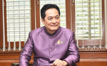 อนุชา บูรพชัยศรี