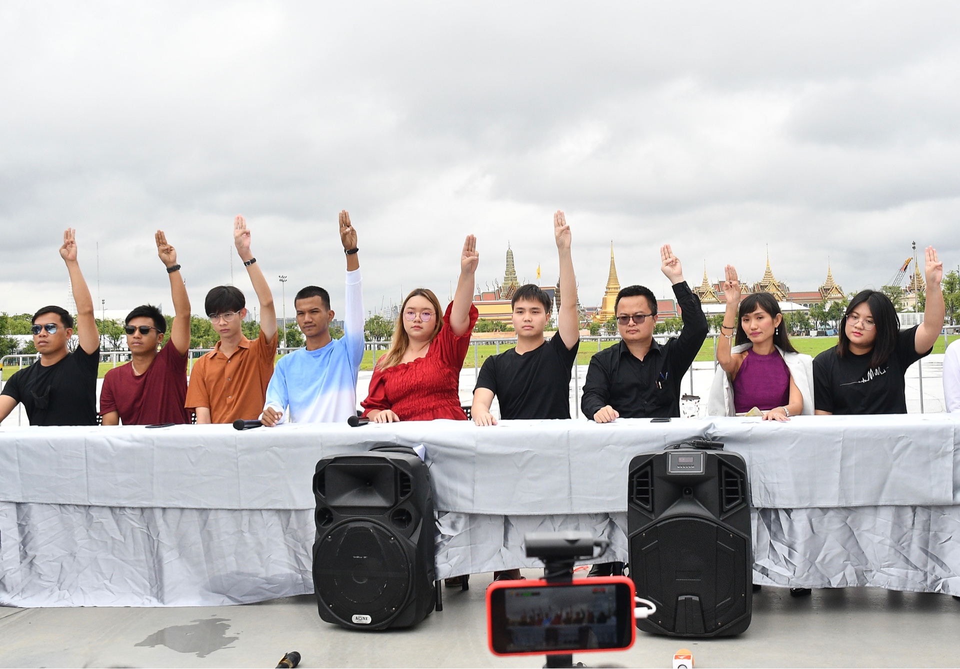 คณะราษฎร ยันชุมนุมใหญ่ 14 ต.ค. พร้อมปักหลักไล่ “ประยุทธ์”