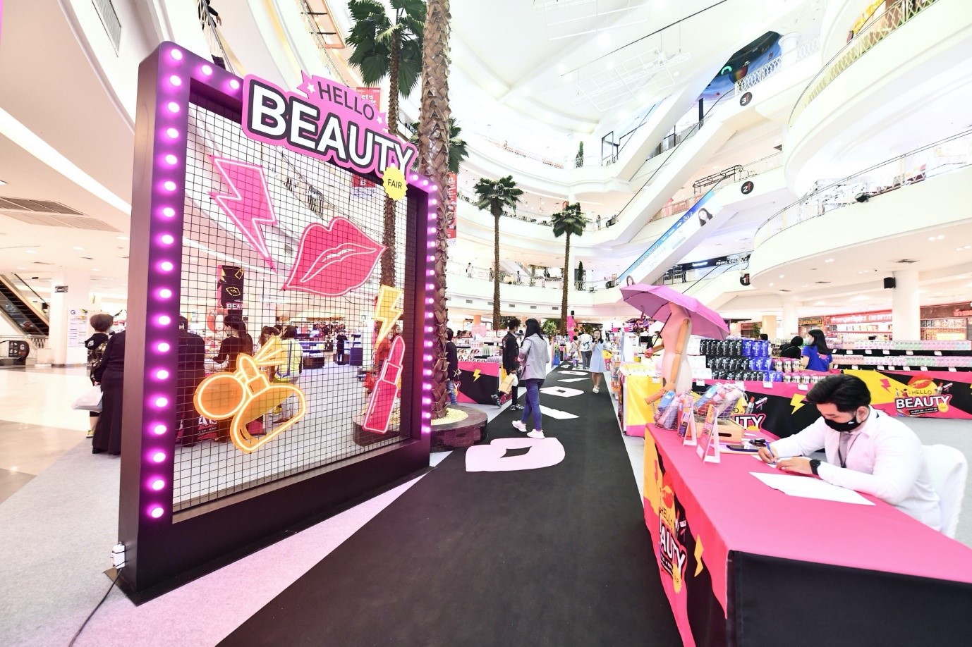 กูร์เมต์ มาร์เก็ต ชวนช้อปสุดคุ้ม ในงาน “Hello Beauty Fair”