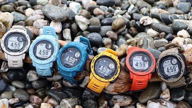 Garmin รุ่น Instinct