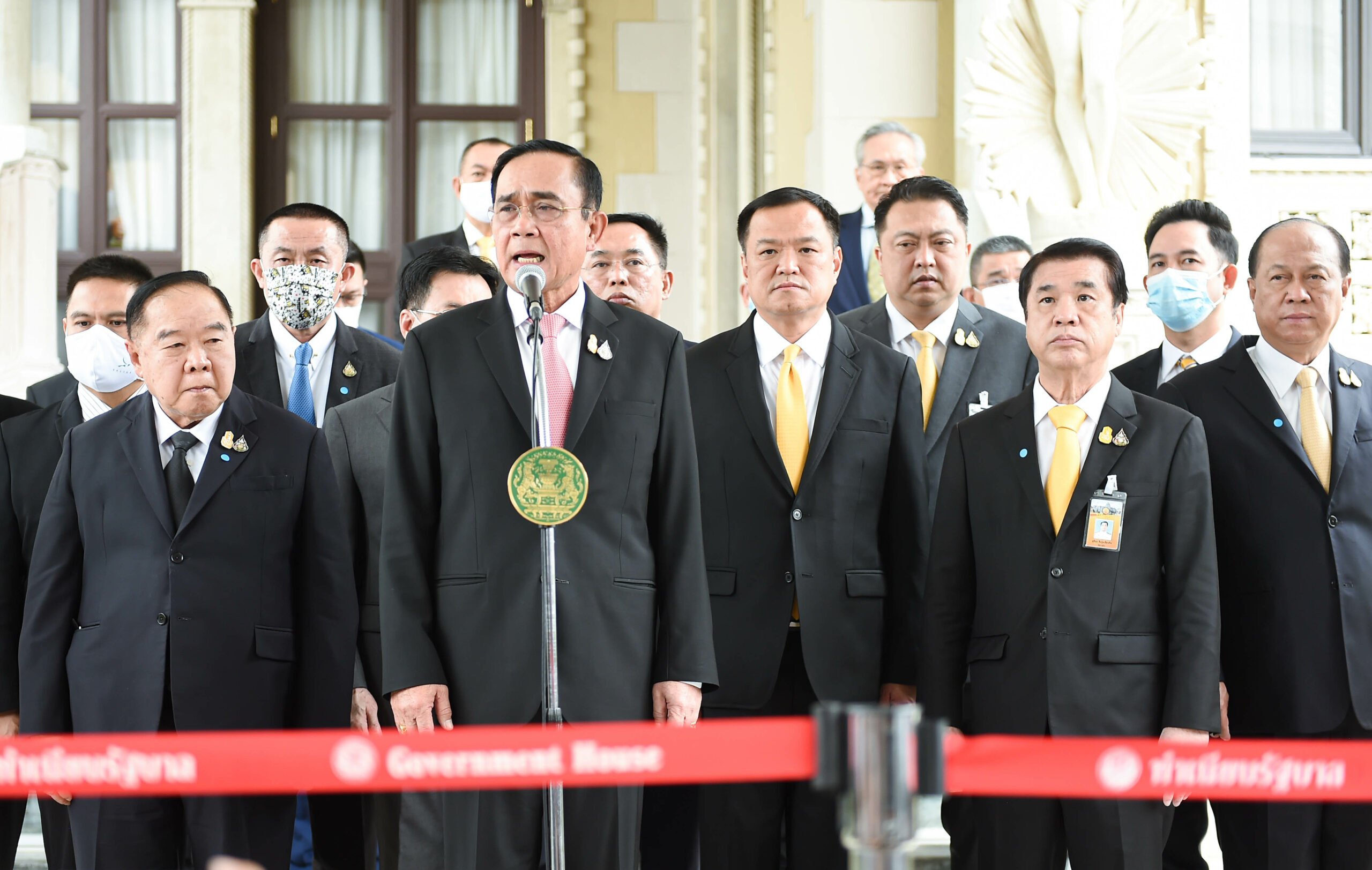 “ประยุทธ์” ลากพรรคร่วมรัฐบาล แถลง “ไม่ลาออก”