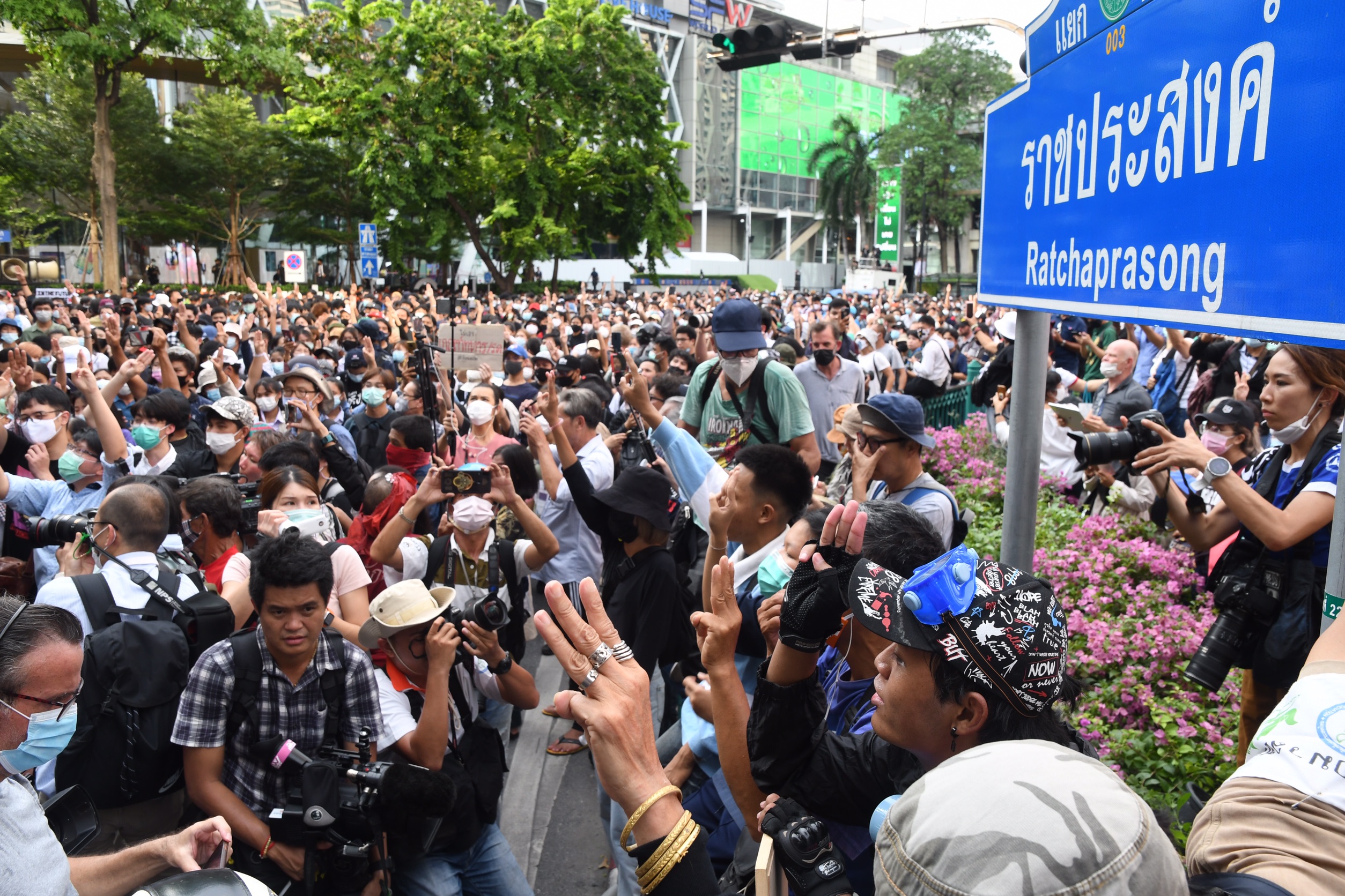 ตั้ง ‘กอร.ฉ.’ คุมสถานการณ์ฉุกเฉินร้ายแรง จ่อประกาศเพิ่มจังหวัดอื่น