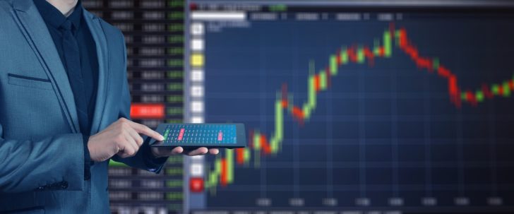 stock-exchange-3087396_1920-728x303