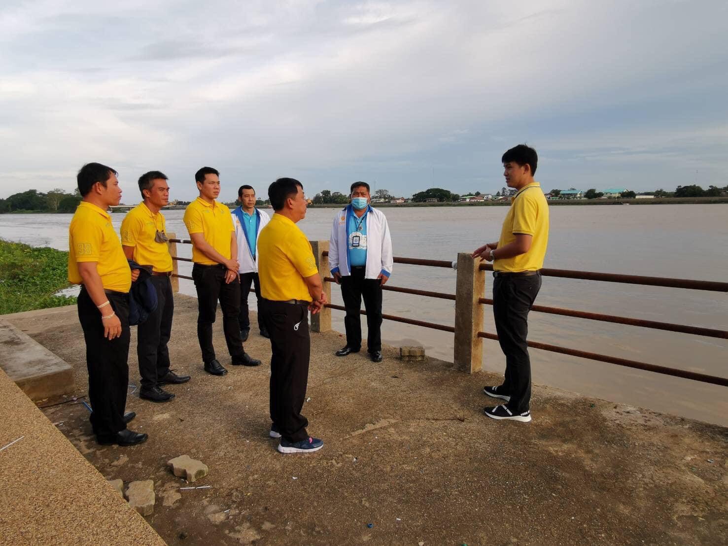 ท่าเทียบเรือริมโขง