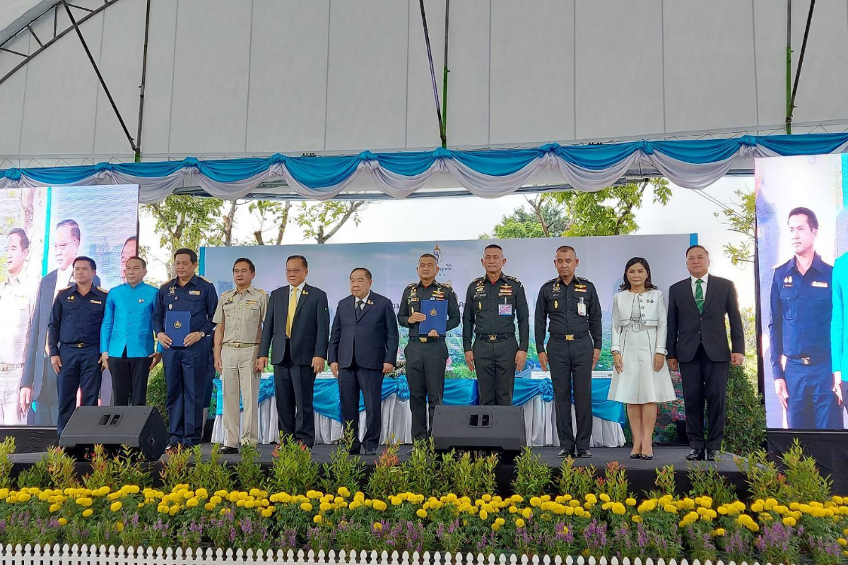 “สันติ” ควง “บิ้กป้อม” ลงนามกองทัพบก เนรมิต “สวนเบญจกิติ” เฉลิมพระเกียรติวันแม่ ปี’64
