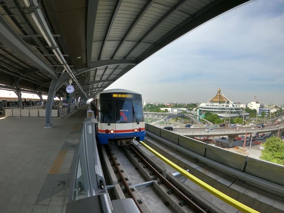 รถไฟฟ้า