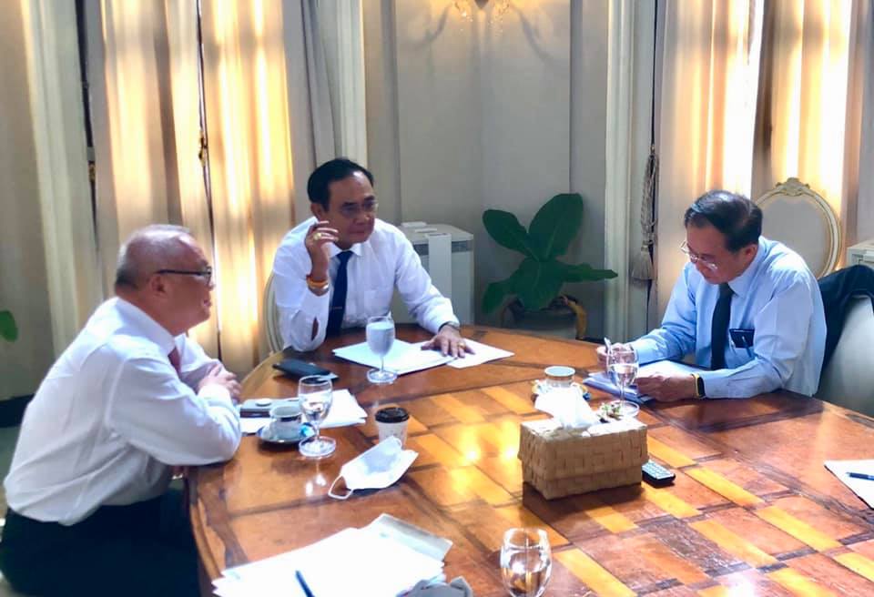 “สุพัฒนพงษ์-อาคม” บรีฟ ประยุทธ์ หามาตรการกระตุ้นเศรษฐกิจใหม่
