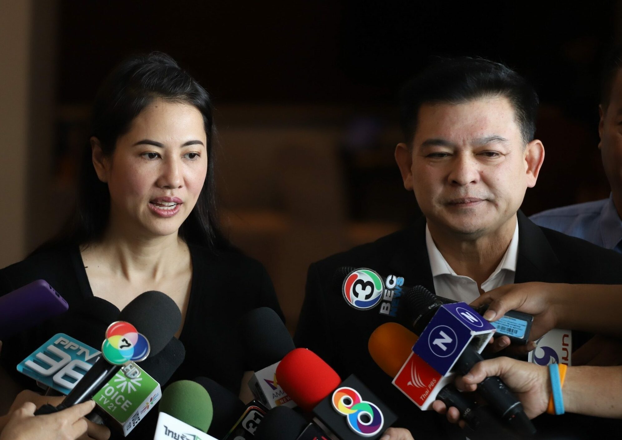 ประยุทธ์เอาจริง! ส่อตัดเงินเดือน “สิระ-ปารีณา” ลามปามอดีตนายกฯ