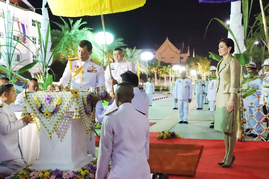 ในหลวง พระราชินี ทรงวางศิลาฤกษ์-เปิดศาลอุทธรณ์ภาค 7 และศาลจังหวัดนครปฐม 