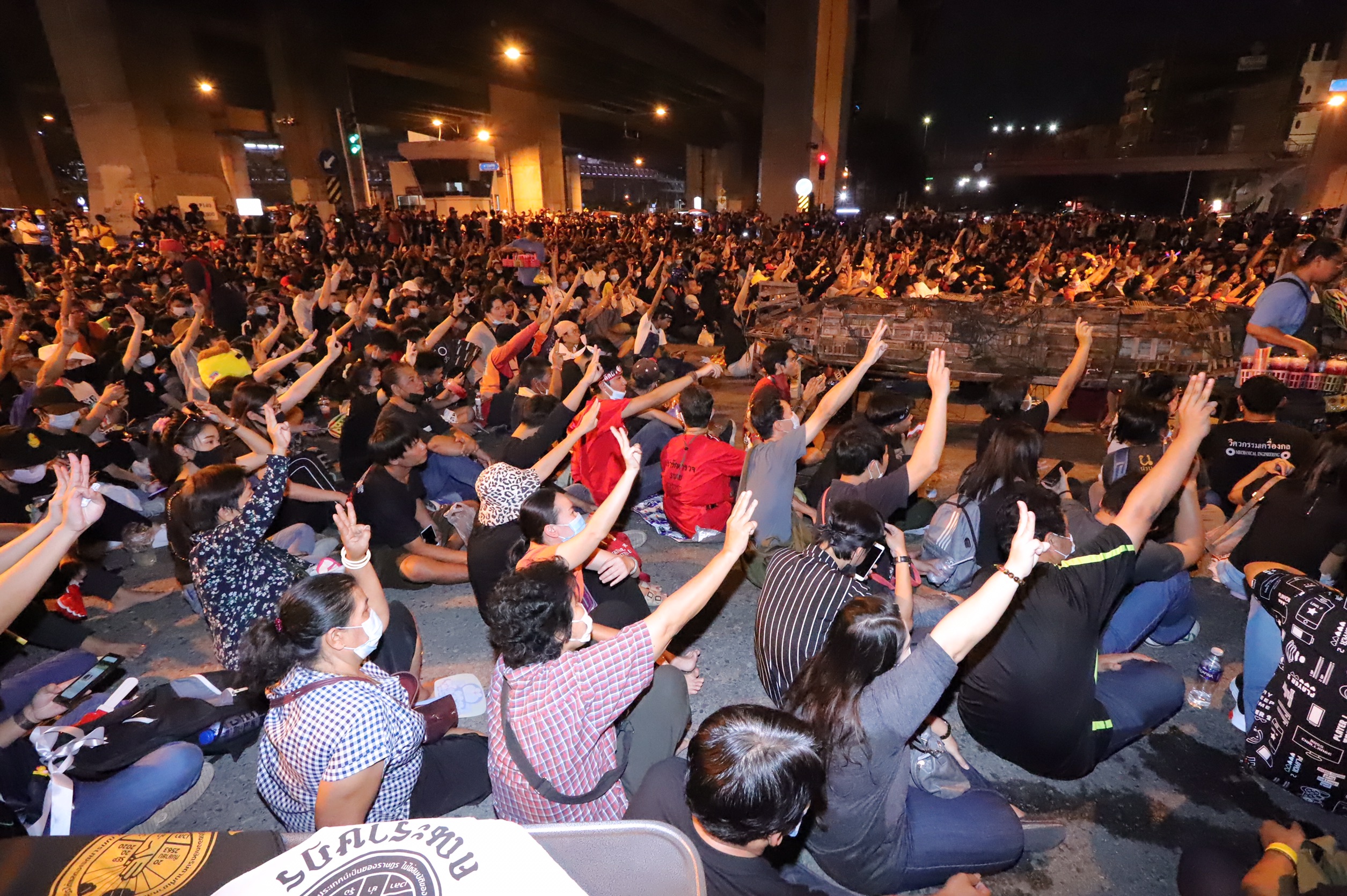 “ราษฎร” ประกาศยุติการชุมนุม “แยกบางนา” วันนี้ (29 พ.ย.) แล้ว