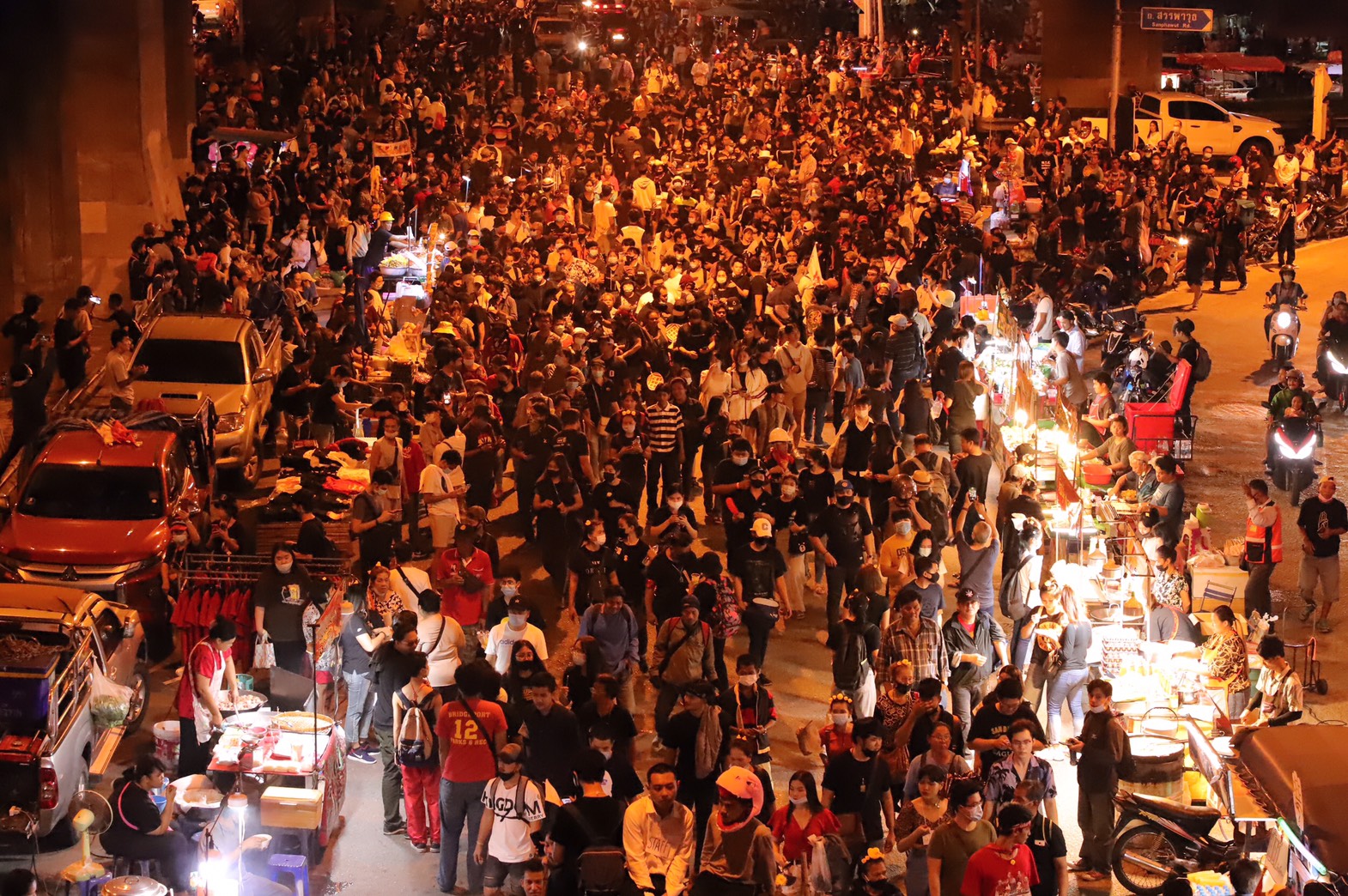 “ราษฎร” นัดชุมนุม พรุ่งนี้ (29 พ.ย.) หน้ากรมทหารราบที่ 1-บ้านพัก “ประยุทธ์”