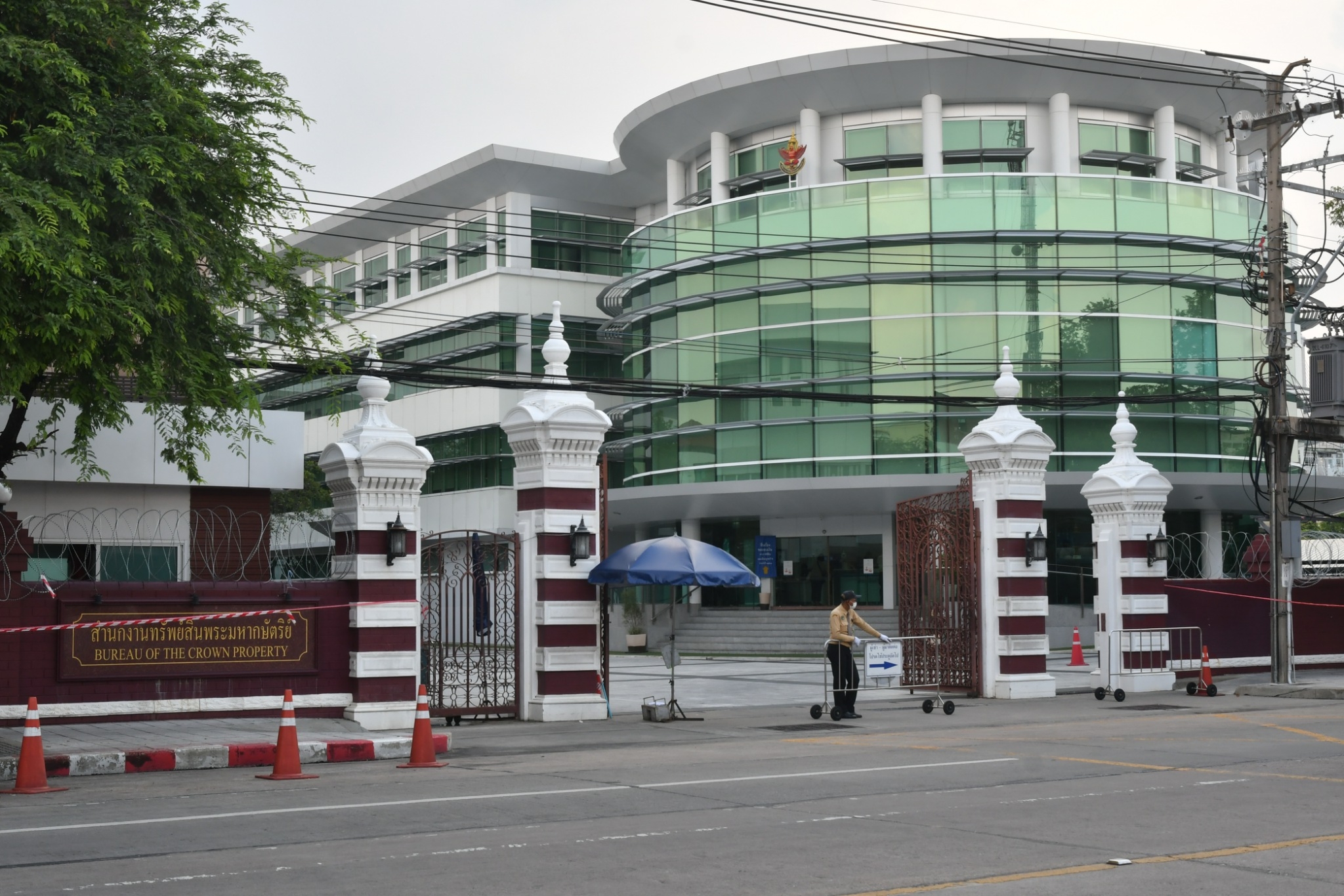 กระทรวงศึกษา สั่งข้าราชการหยุดทำงานที่บ้าน เลี่ยง ม็อบ 25 พ.ย.