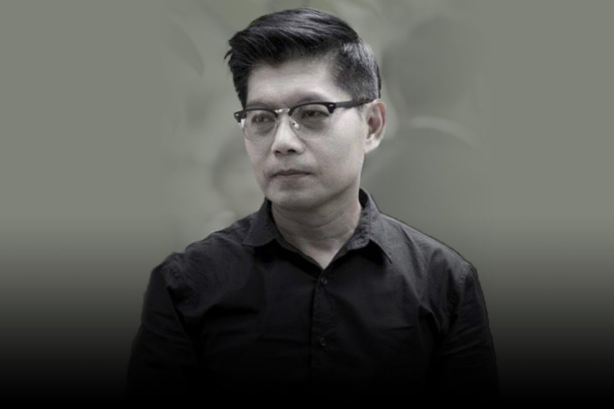 “กนก” โพสต์ “ม็อบเลิกแบนเนชั่นแล้ว” นักข่าวฝ่าม็อบชู 3 นิ้ว