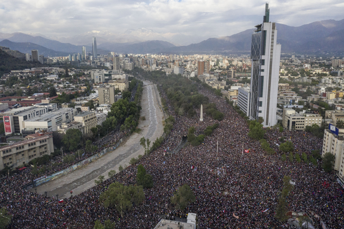 CHILE-CRISIS-PROTEST