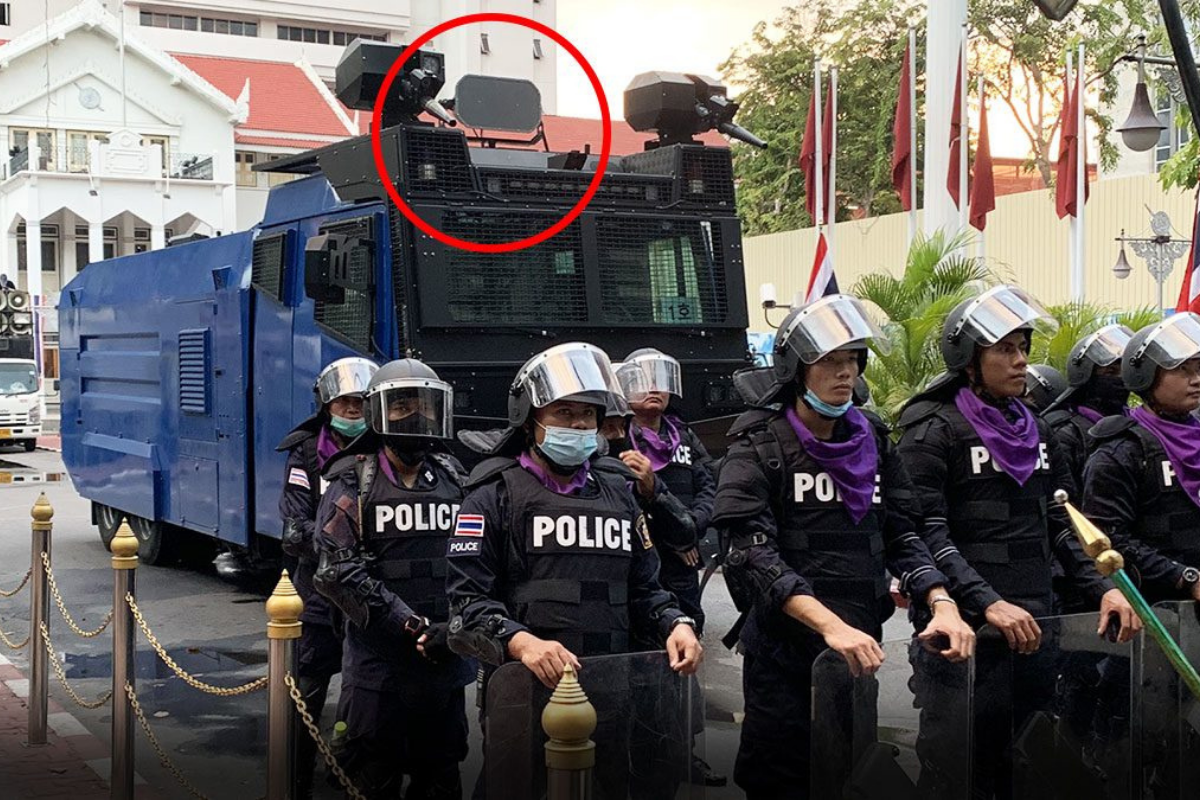 ตำรวจเตรียม “รถ L-RAD” สลายชุมนุม ม็อบเตือน อุดหู