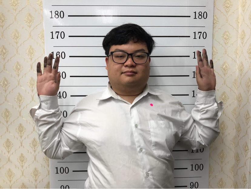 เพนกวิน เข้ารับทราบข้อหาคดี 112 สภ.เมืองนนท์ พรุ่งนี้ ขอแรงคนมาเป็นพยาน