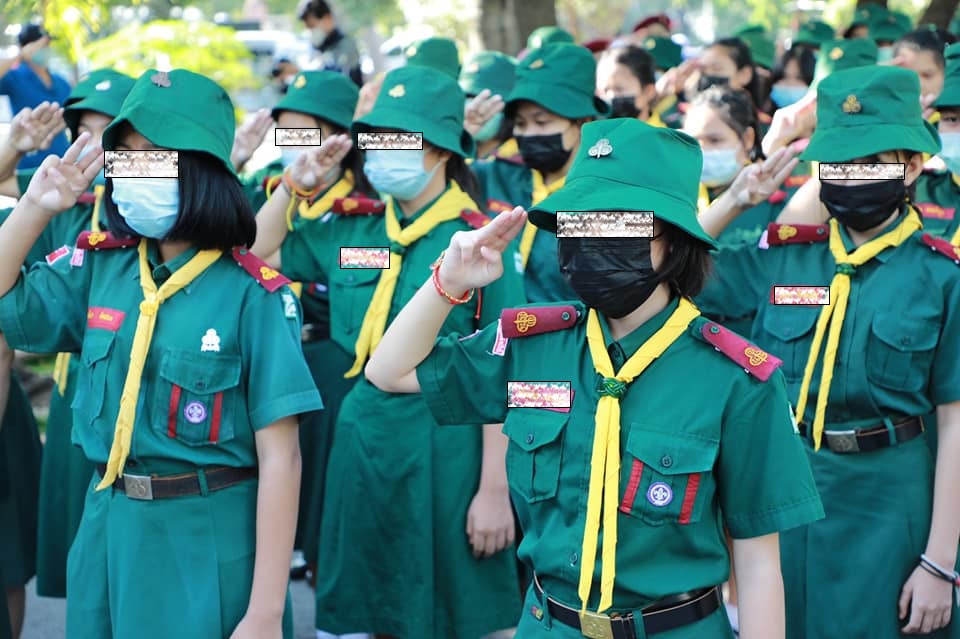 นิด้าโพล เผย คนส่วนใหญ่เห็นควรให้เด็กใส่ชุดนักเรียนต่อไป
