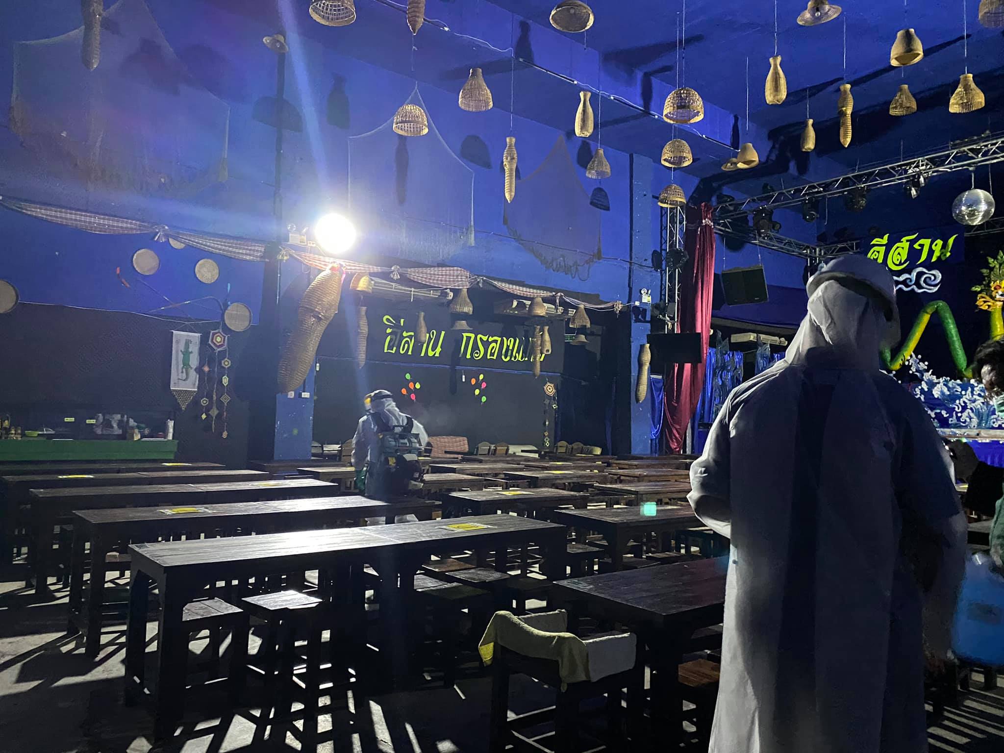 เรียกลูกค้า 2 ร้าน ย่านปิ่นเกล้า รายงานตัว พนักงานติดโควิด