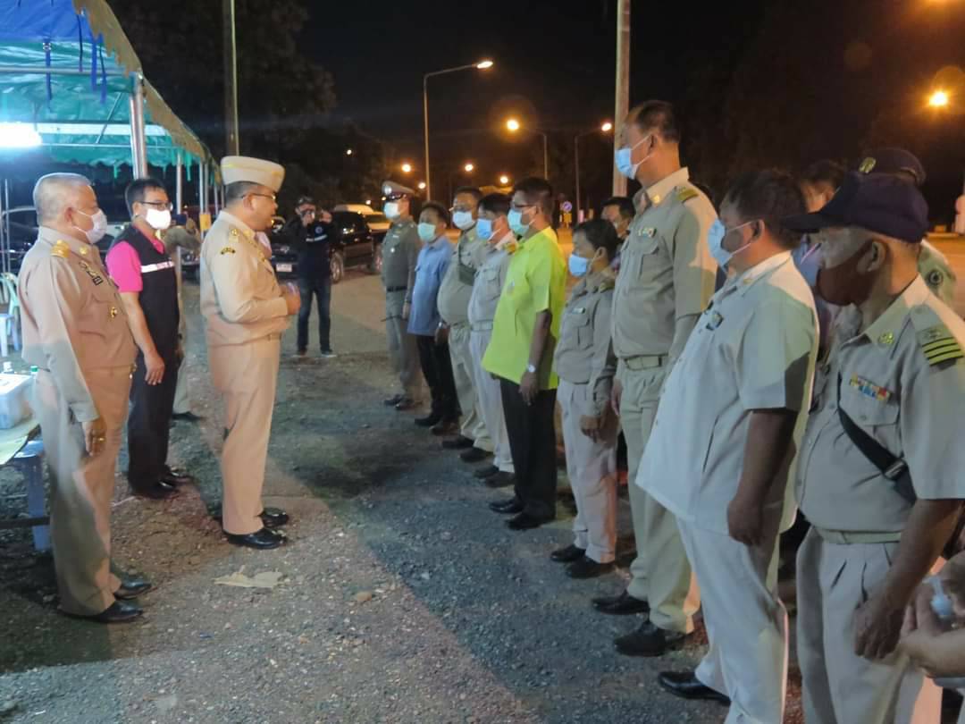 พ่อเมืองเชียงใหม่ตรวจเยี่ยมด่านตรวจคัดกรองโควิด