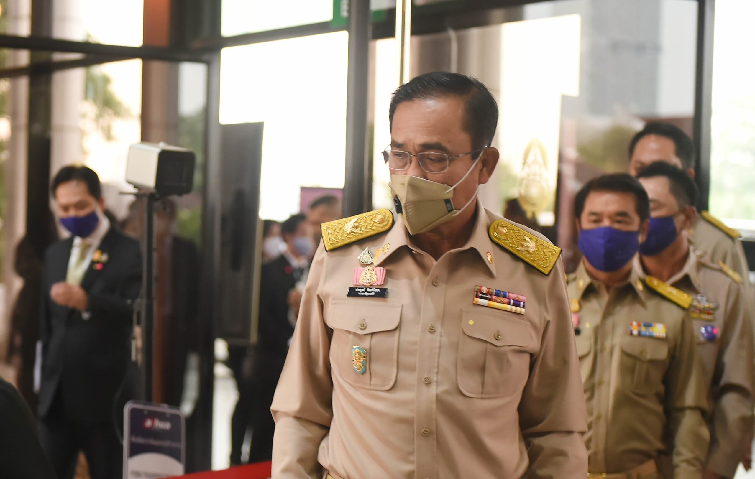 “บิ๊กตู่” วอนทุกฝ่ายช่วยลดปัญหาฝุ่น PM 2.5 แนะหยุดเผาขยะ-ตรวจสภาพรถ