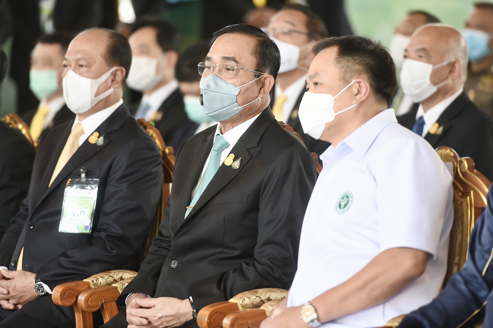 จับตา! อนุทิน ชง ประยุทธ์ ใช้กฎหมายเด็ดขาด จัดการโควิด