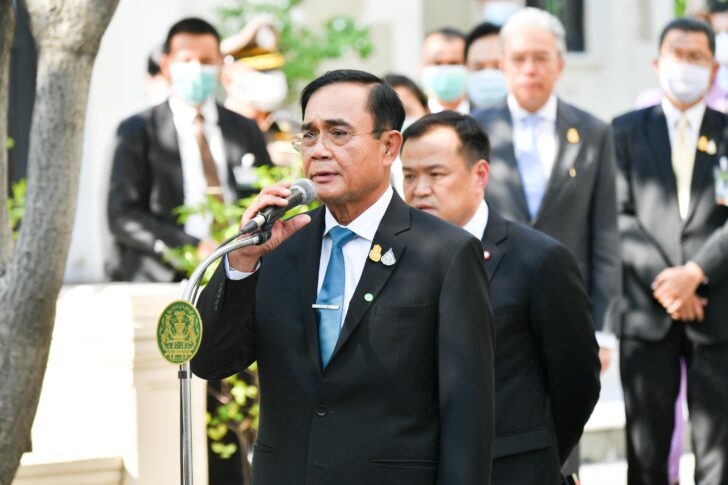 พล.อ.ประยุทธ์ จันทร์โอชา นายกรัฐมนตรี และ รมว.กลาโหม พล.อ.ประยุทธ์ จันทร์โอชา นายกรัฐมนตรี และ รมว.กลาโหม