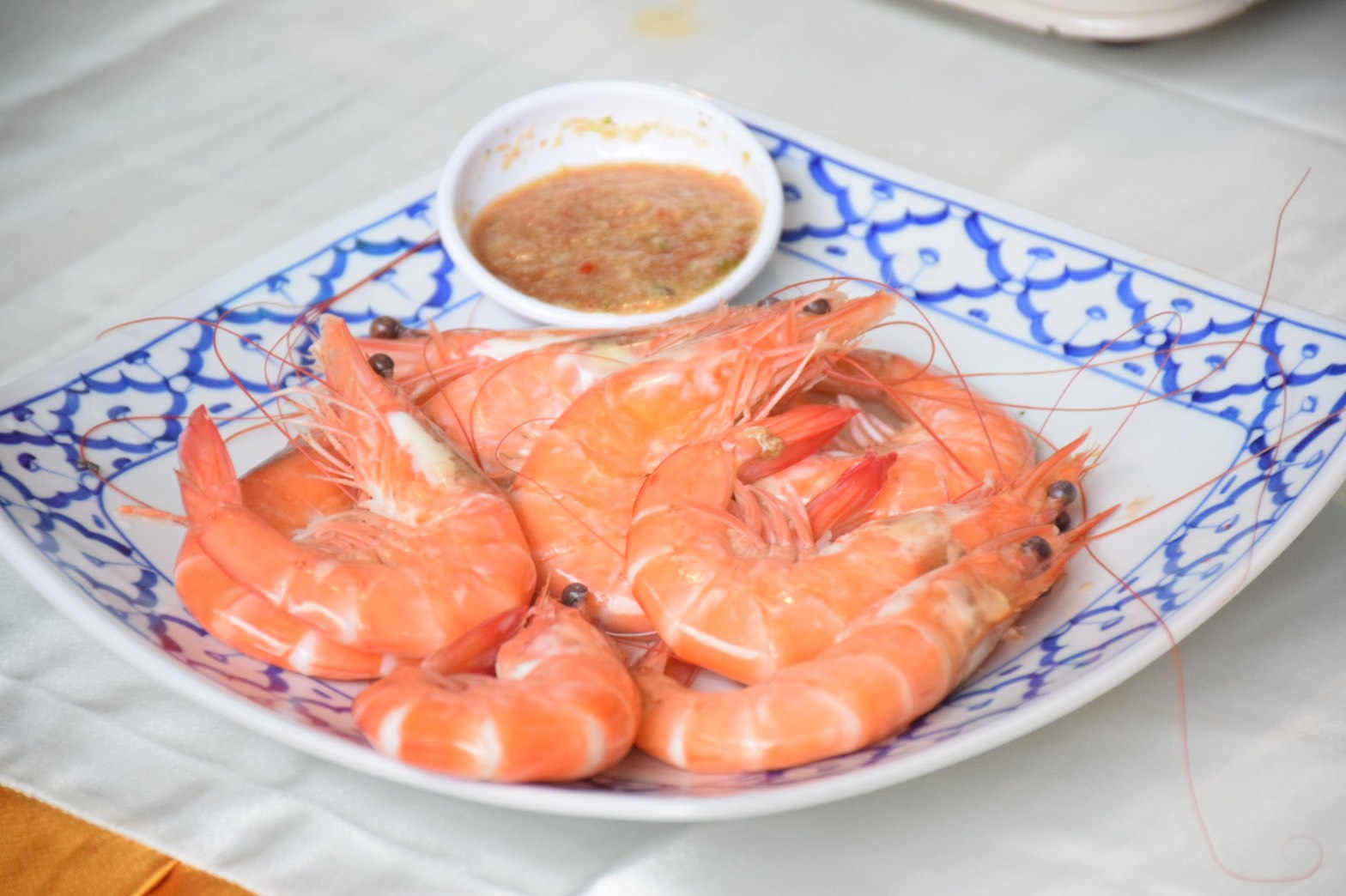 กรมประมง ยันสัตว์น้ำไทยกินได้ ขอห้องเย็นโรงงานแปรรูปรับซื้อกุ้งเกิน 100 ตัน