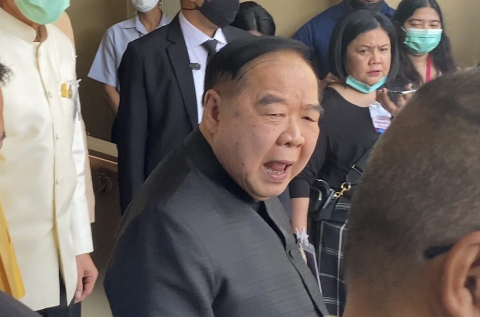 ประวิตร ร้อง “ผมไม่ไหว” ให้อยู่ลากยาวนั่งในตำแหน่ง 2 สมัย