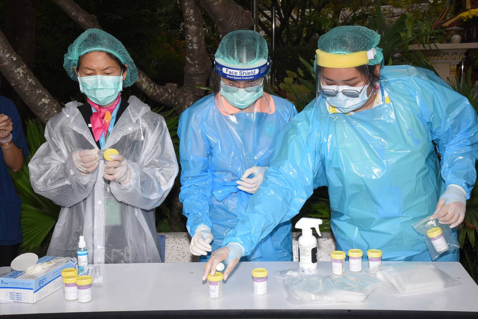 กทม.เก็บน้ำลายคนงานโรงงานบิ๊กสตาร์ 200 คน กลุ่มเสี่ยงหลังพบ 3 คนติดโควิด