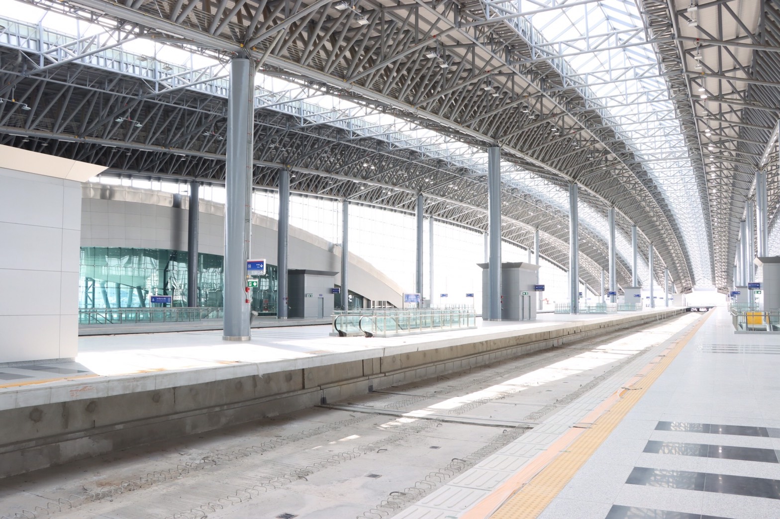 เช็กความพร้อม “สถานีกลางบางซื่อ” ก่อนเปิดใช้จริงปี’64