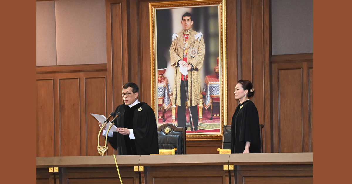 ในหลวงมีพระราชดำรัสเปิดศาลฎีกา “ขอให้ตั้งใจปฏิบัติหน้าที่ด้วยวิจารณญาณที่ถูกต้องตามหลักเหตุผลและหลักธรรม”