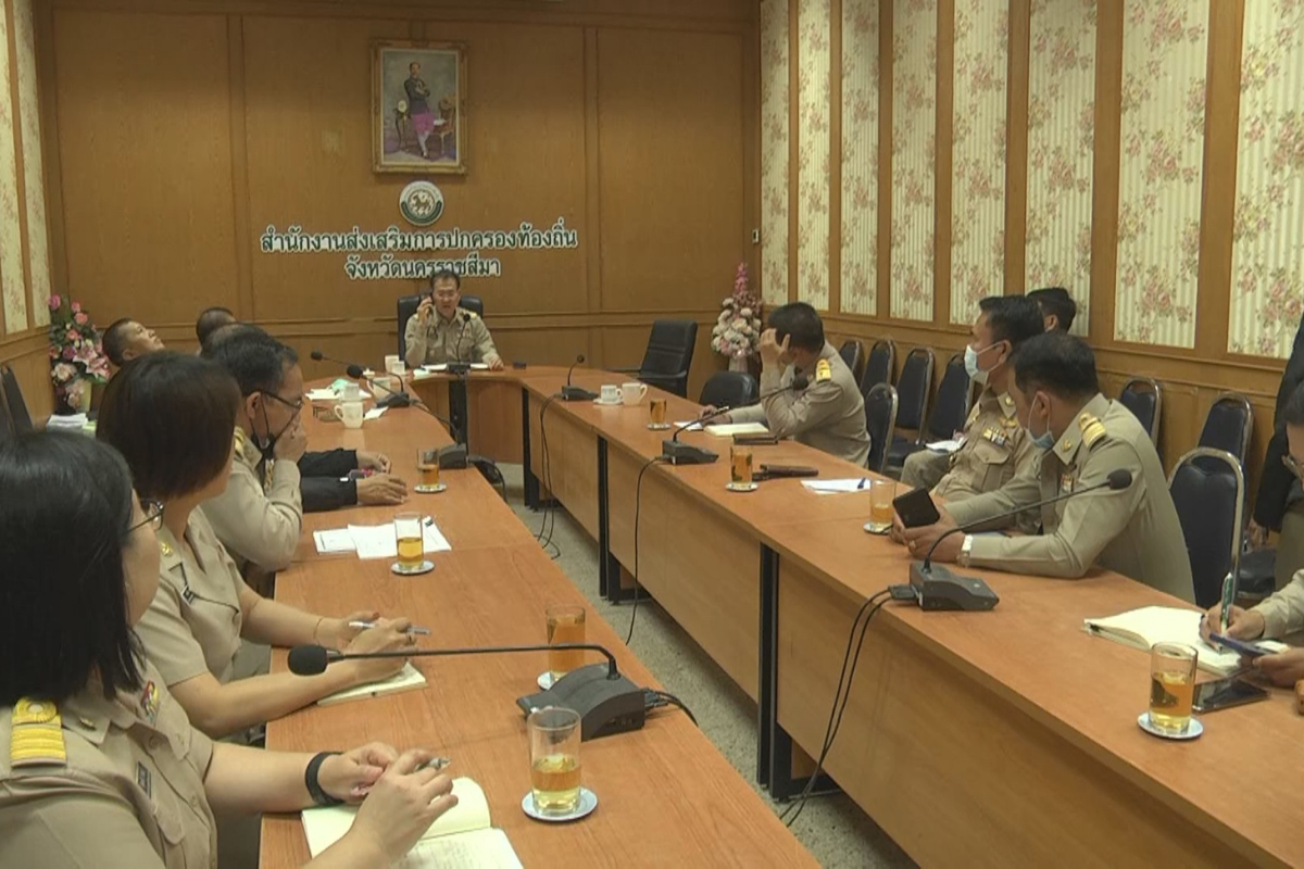 ผู้ว่าฯ โคราช สั่งตำรวจดำเนินคดีผู้จัด “บิ๊กเมาน์เท่น” ฝ่าฝืนคำสั่งยุติการแสดง