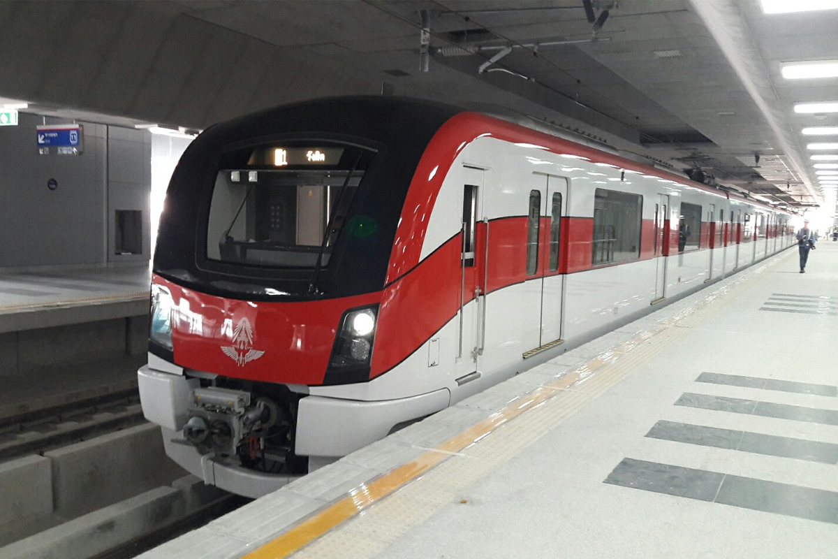 บัตรสวัสดิการแห่งรัฐ ขึ้นรถไฟฟ้าสายสีแดงได้แล้ว เช็กวิธีใช้สิทธิ