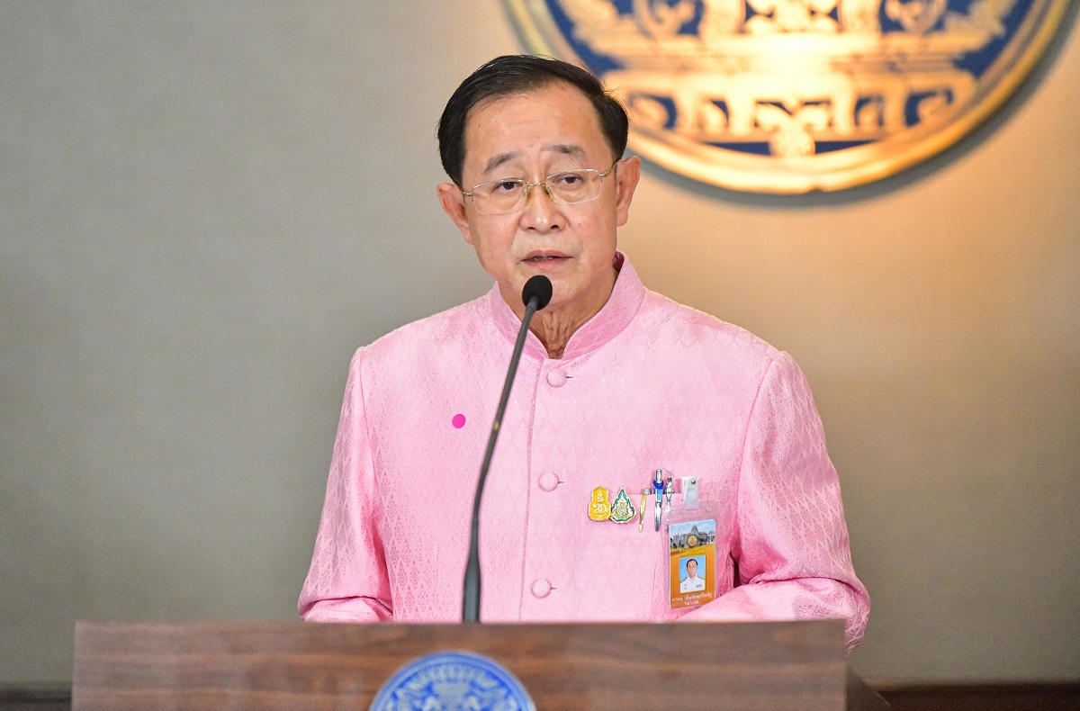 Archom Termpittayapaisit Minister of Finance