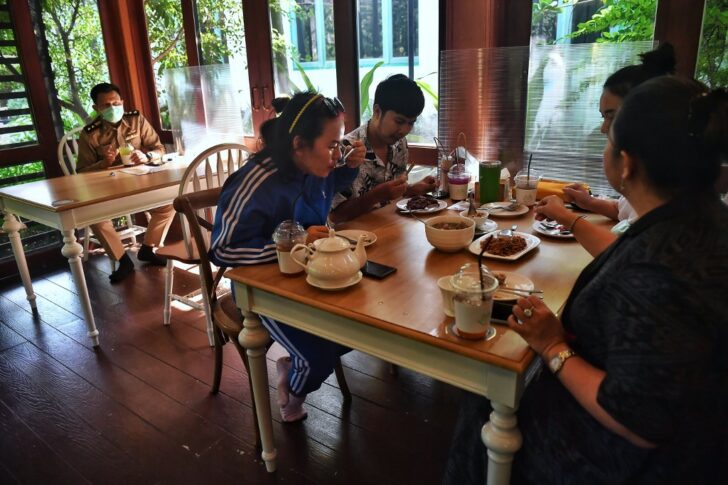 ลุ้นขยายเวลาเปิดร้านอาหาร ลุ้นขยายเวลาเปิดร้านอาหาร