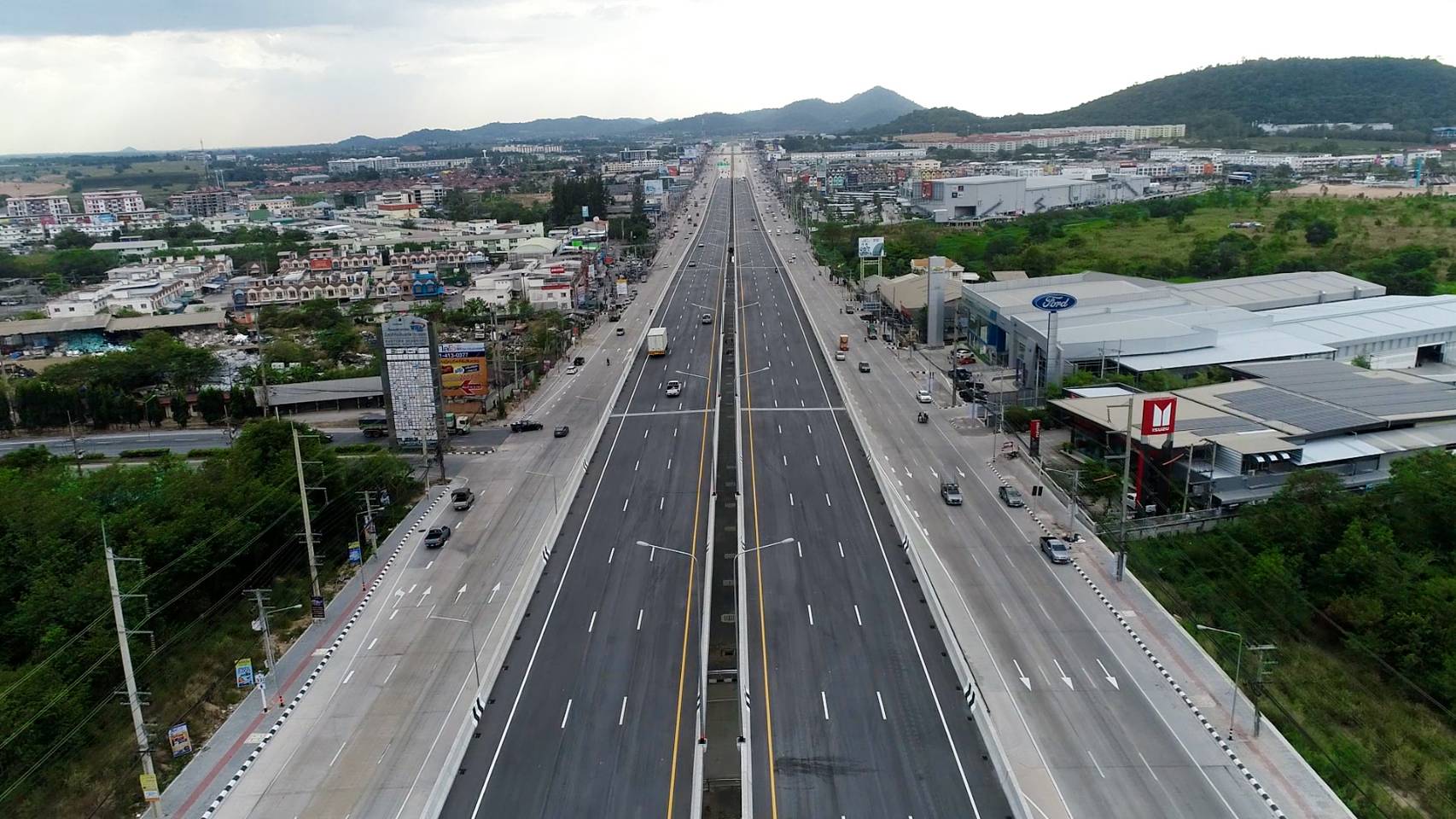 เปิดใช้แล้ว! “สะพานข้ามแยกนิคมบ่อวิน” โครงข่ายใหม่ 3.4 พันล้าน หนุนอีอีซี
