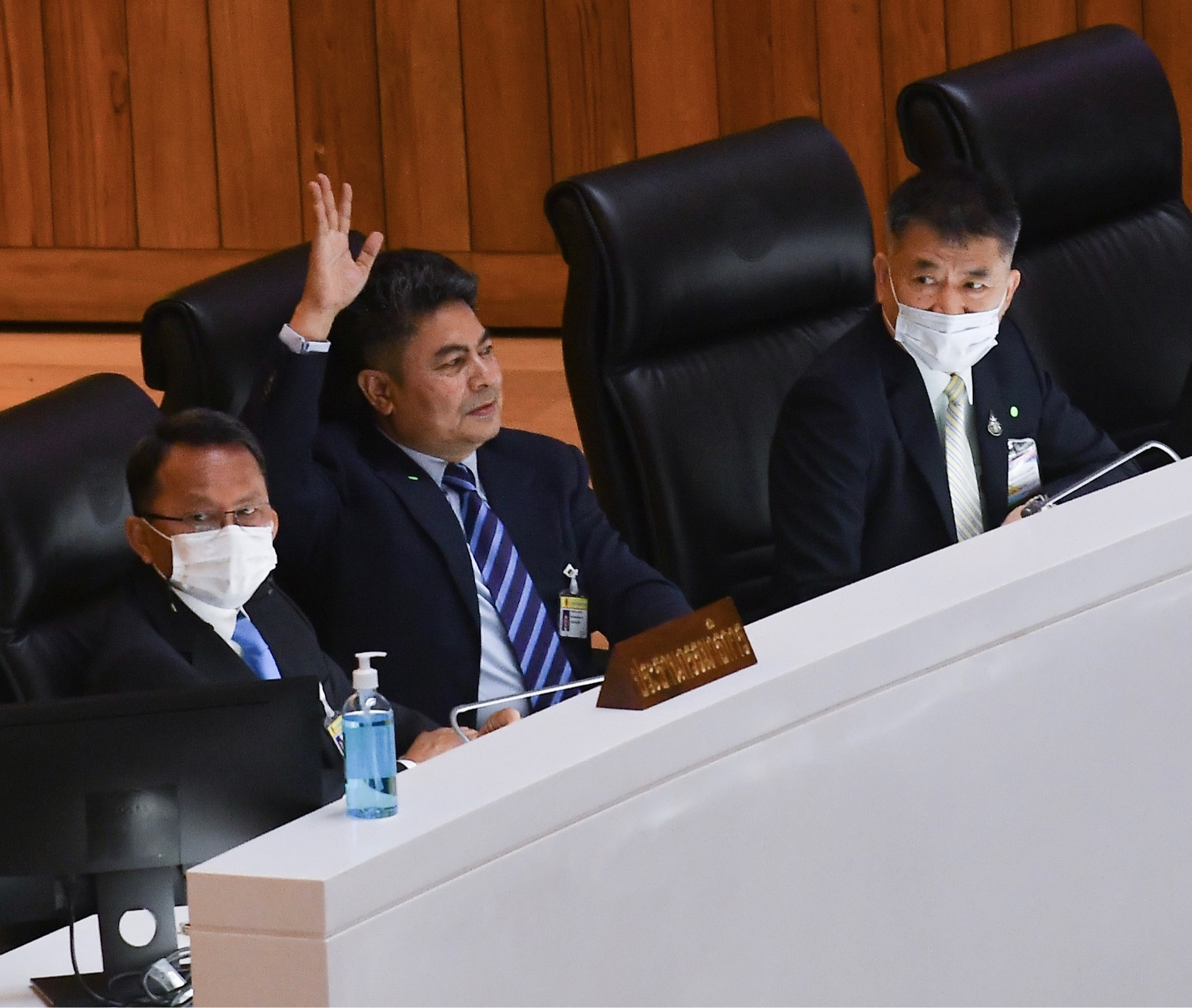 เปิดภาพสุดท้าย “เทพไท” ปิดฉาก ส.ส.ประชาธิปัตย์ 4 สมัย