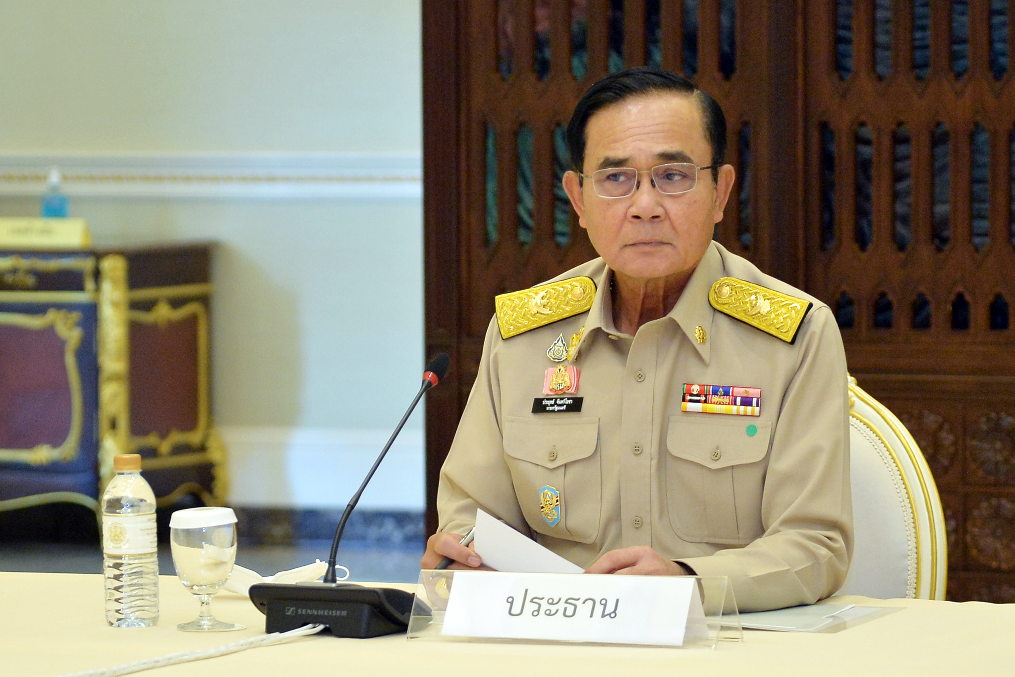 ประยุทธ์ ไฟเขียว ผู้ว่าฯ 28 จังหวัดระบาดหนัก สั่งปิดโรงแรมได้