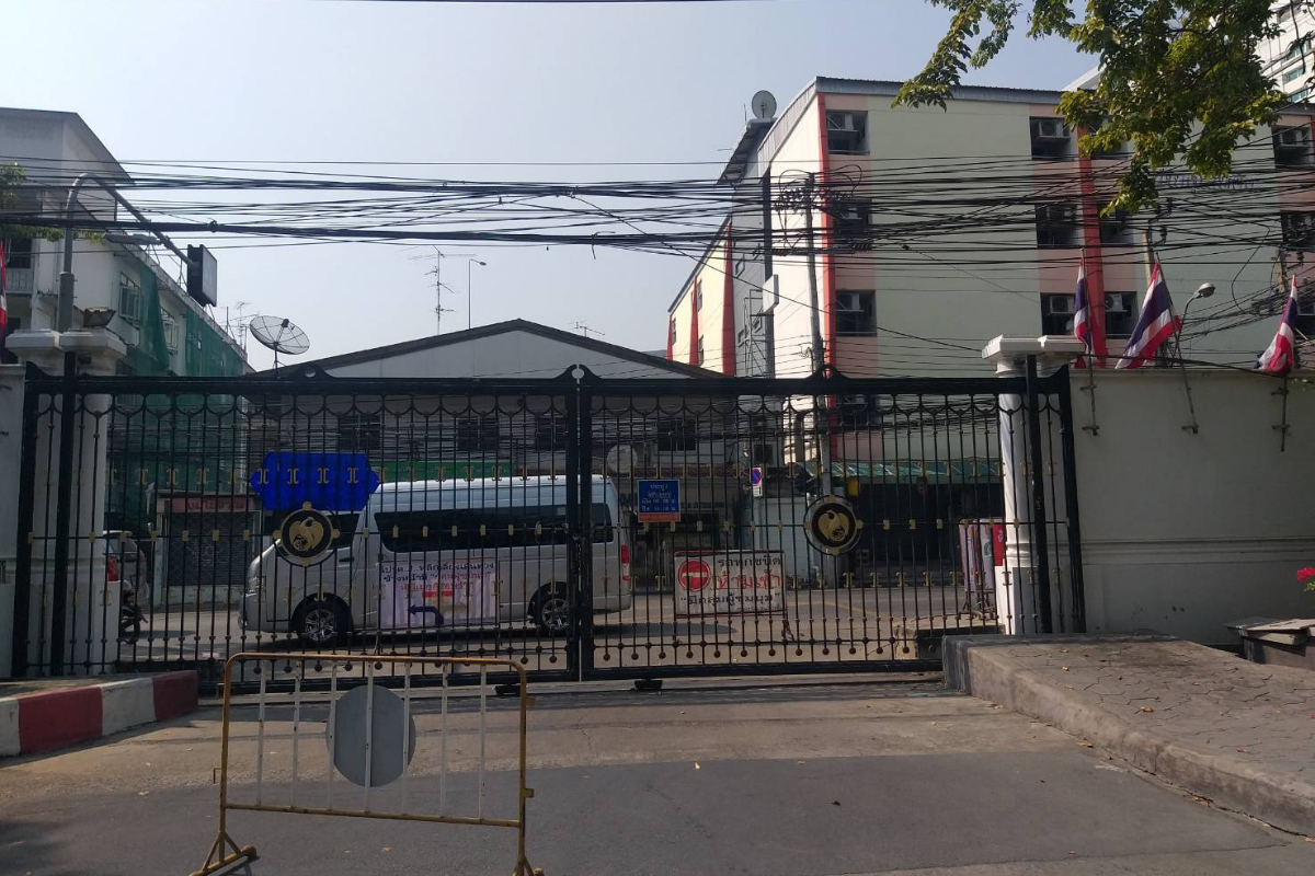 หวั่นม็อบบุก “คลัง” สั่งปิดประตู ตรวจเข้า-ออก เข้ม!