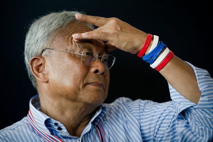 สุเทพ เทือกสุบรรณ สุเทพ เทือกสุบรรณ