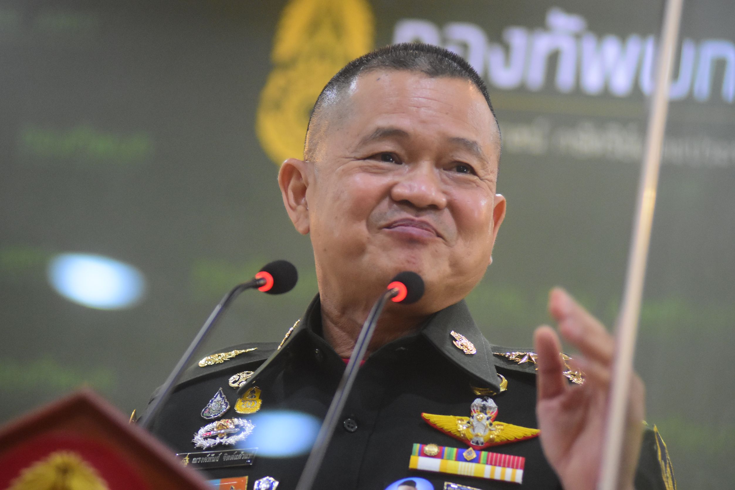 ‘ผบ.ทบ.’ ย้ำการซื้ออาวุธยุทโธปกรณ์ “จำเป็น” เหมือนของใช้ในบ้าน