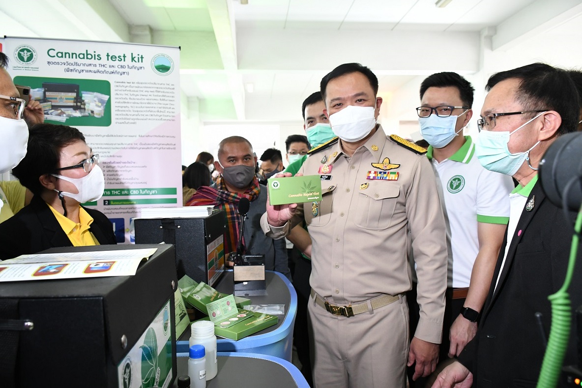 อนุทินเปิดสถาบันกัญชาทางการแพทย์ ย้ำ อย.เร่งพิจารณาเข้าสู่บัญชียาหลักแห่งชาติ