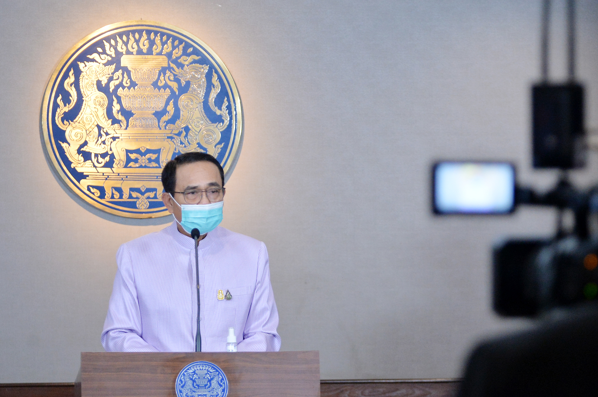 ประยุทธ์ เปลี่ยนแสกผมข้างใหม่ ปัดถือเคล็ด รับศึกอภิปรายไม่ไว้วางใจ