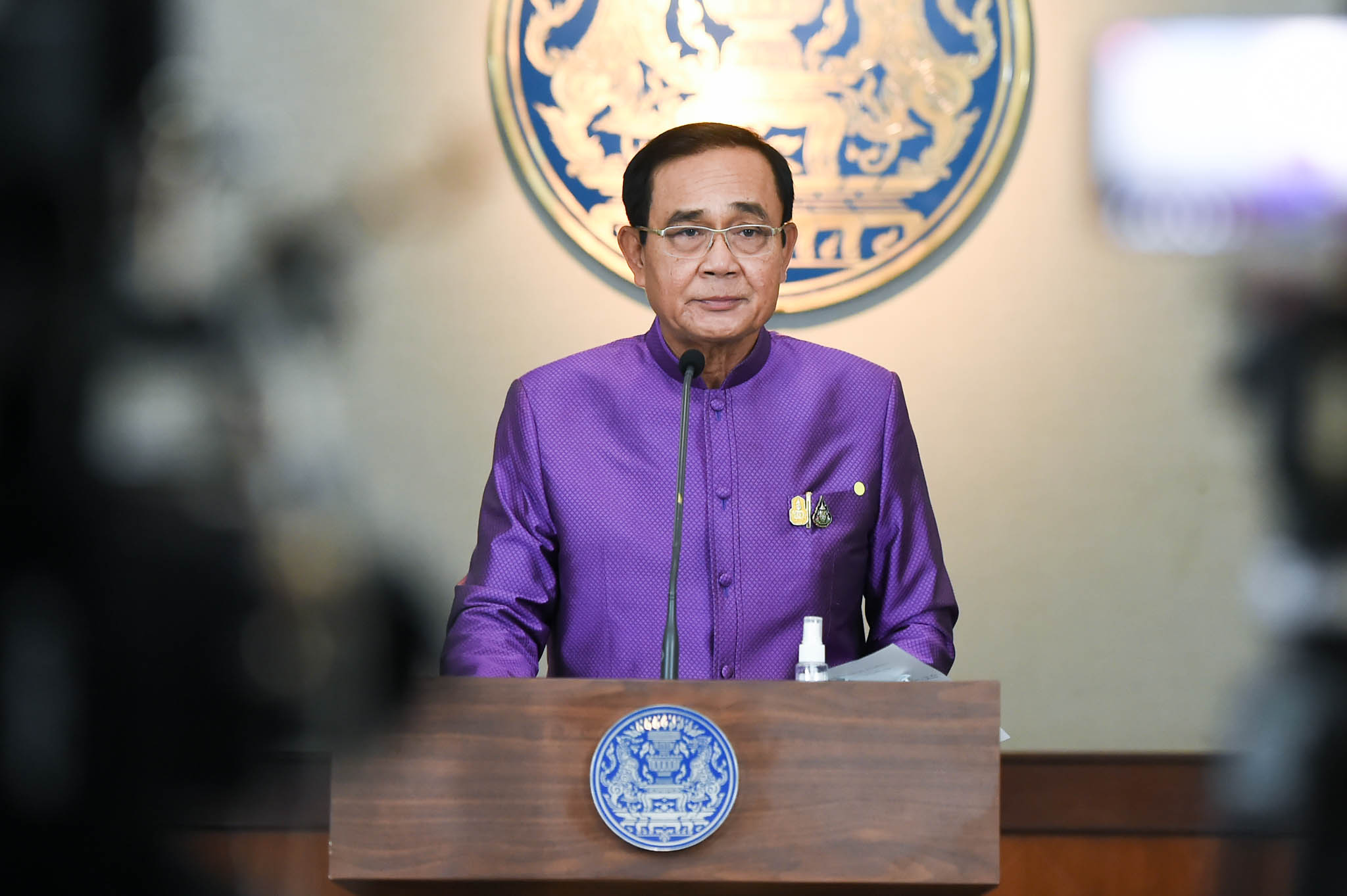 ประยุทธ์ สวนพวกช่างติ มั่นใจเศรษฐกิจไทยยังดีกว่าเพื่อนบ้าน