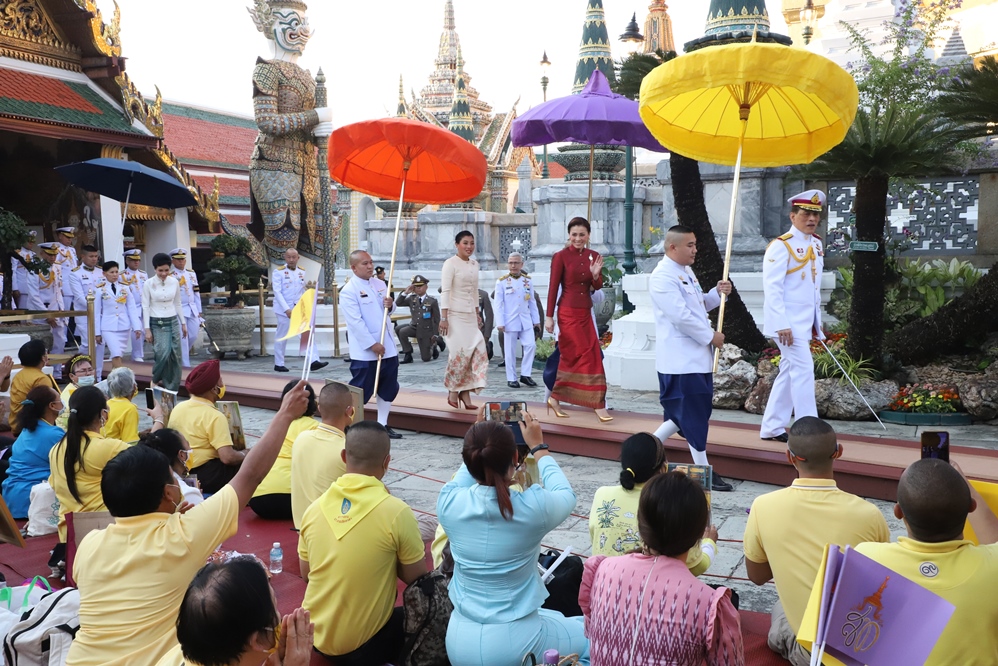 ในหลวง พระราชินี ทรงบำเพ็ญพระราชกุศลมาฆบูชา พ.ศ.2564