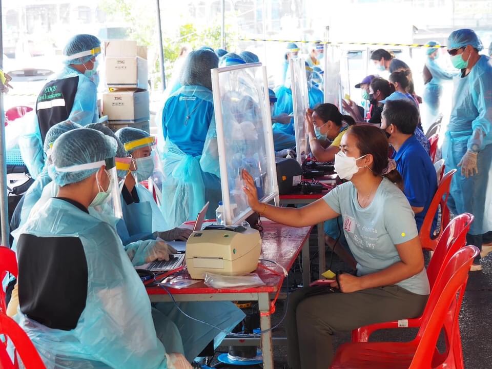 โควิด “ตลาดสุชาติ-ตลาดพรพัฒน์” ปทุมธานียังวิกฤต ติดเพิ่มอีก 41 ราย