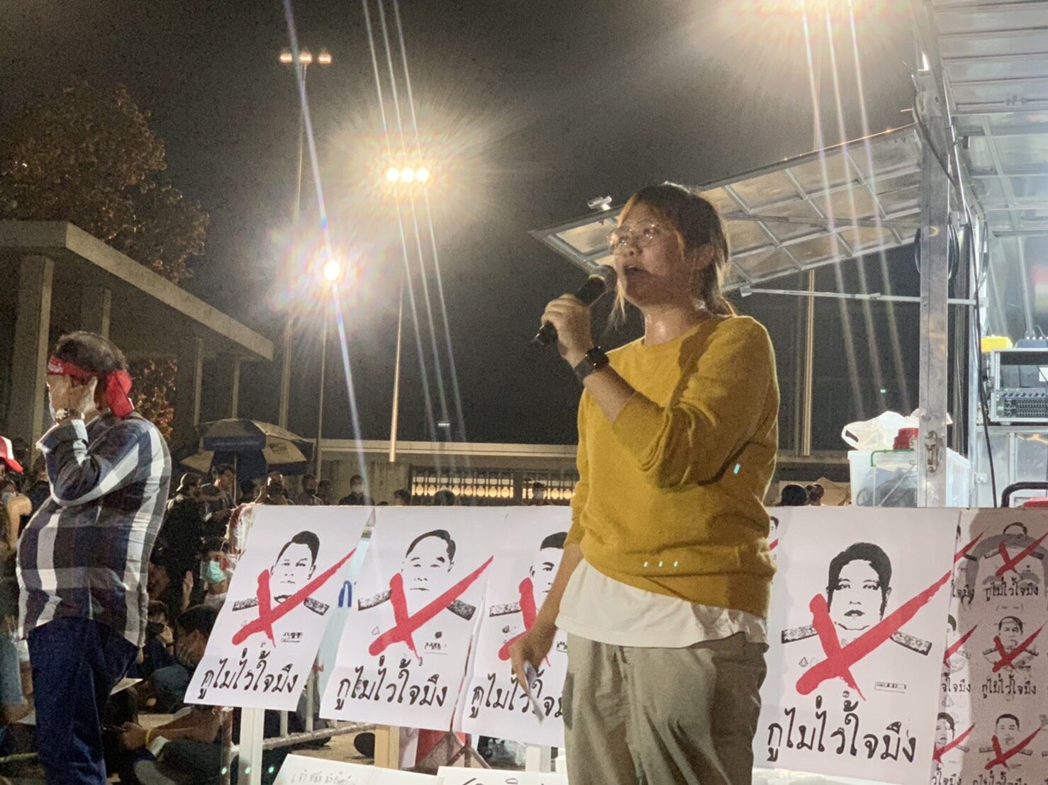 ม็อบยุติชุมนุม แนวร่วม มธ. ซัด หมดหวังรัฐสภา ยืนยัน 3 ข้อเรียกร้องเดิม
