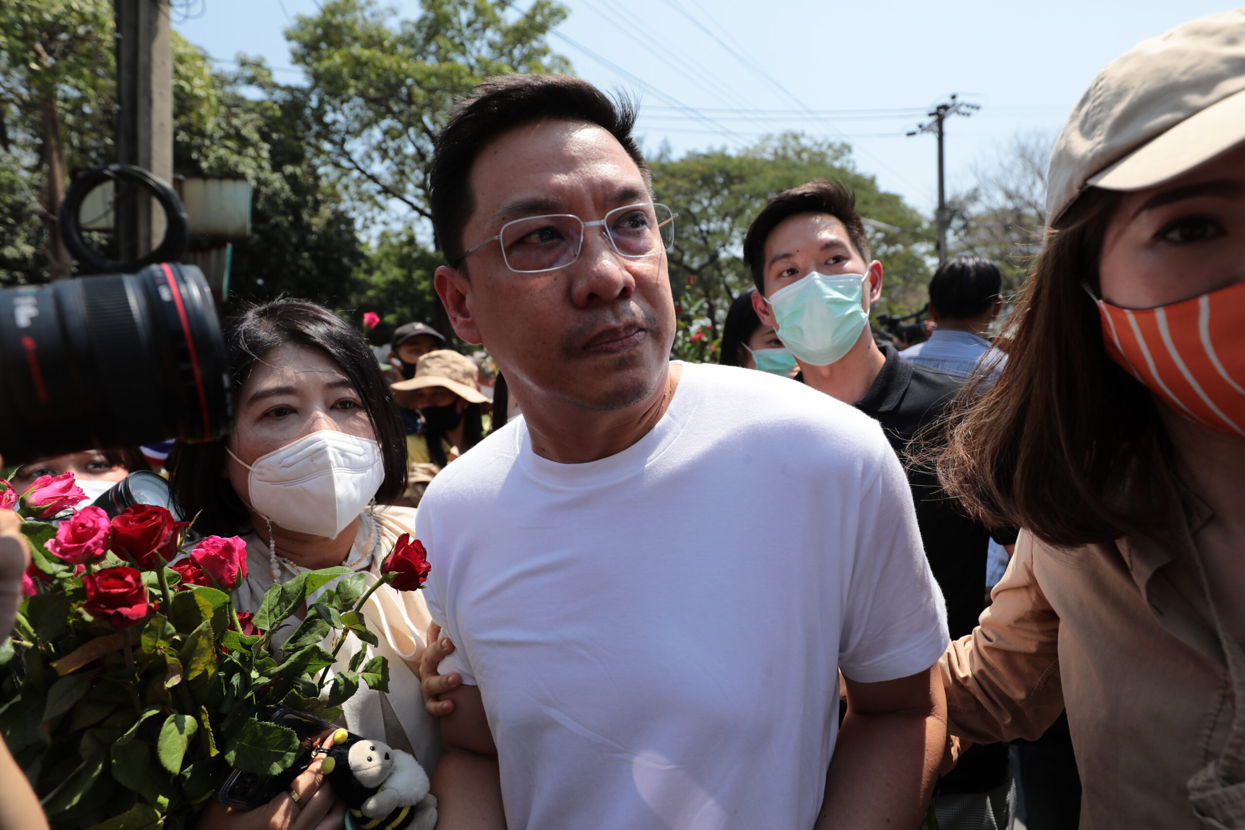 พุทธิพงษ์ โพสต์ตัดพ้อ “หมดแรง หมดใจ สิ่งที่ทำมันไร้ค่า ไร้ราคา”