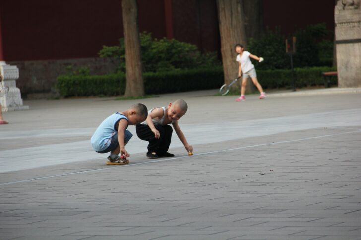 จีนพยายามปลูกฝังให้เด็กชายแมนขึ้น จีนพยายามปลูกฝังให้เด็กชายแมนขึ้น