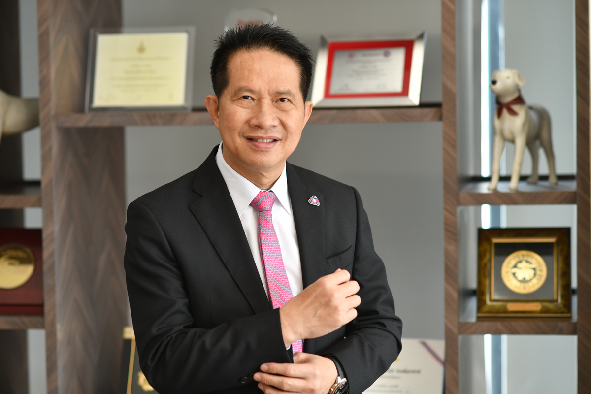 สุพันธุ์ มงคลสุธี